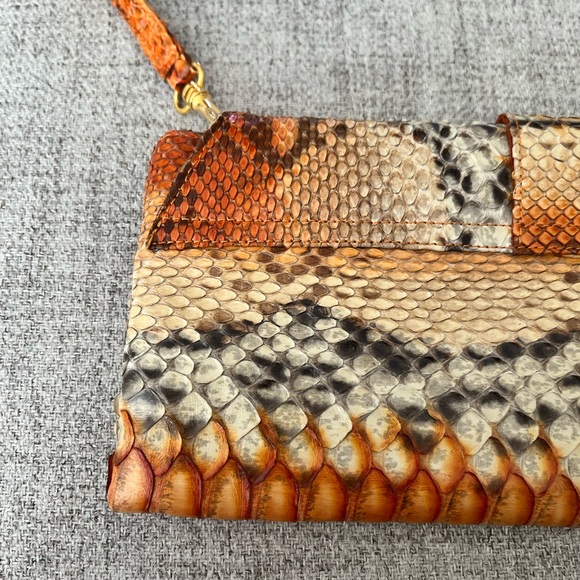 Massimo Dogana clutch, purse, handbag for special occasion evening bag. - Picture 7 of 14